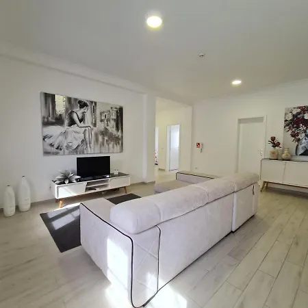 Espirito Santo - Al Ponta Delgada (Sao Miguel)